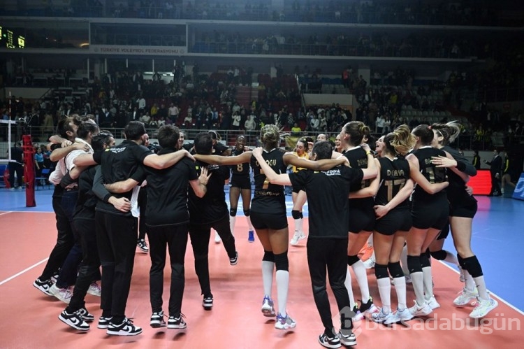 VakıfBank 9. kez Şampiyonlar Ligi'nde finale adını yazdırdı
