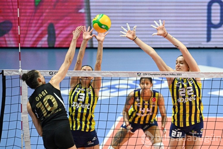 VakıfBank 9. kez Şampiyonlar Ligi'nde finale adını yazdırdı
