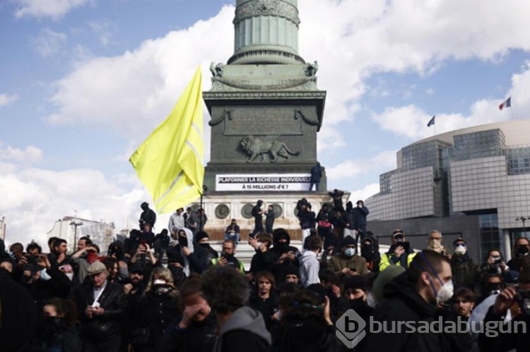 Macron zorda! 