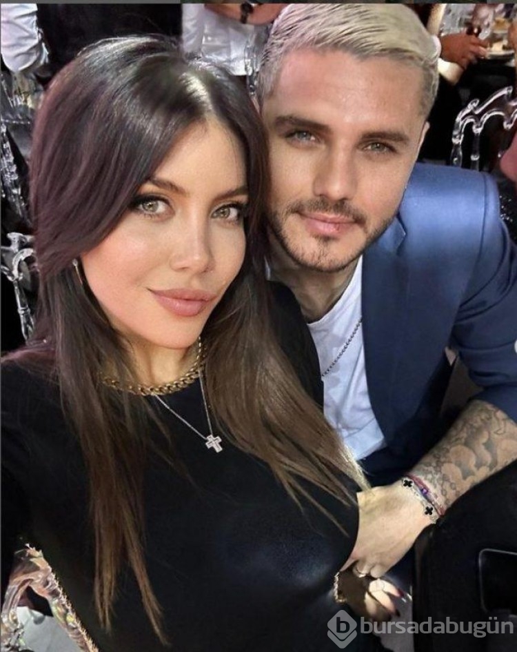 Wanda Nara gömleğinin düğmelerini sonuna kadar açtı! Olay oldu