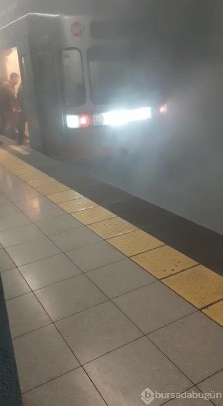 Metroda acil durum anonsları yapıldı
