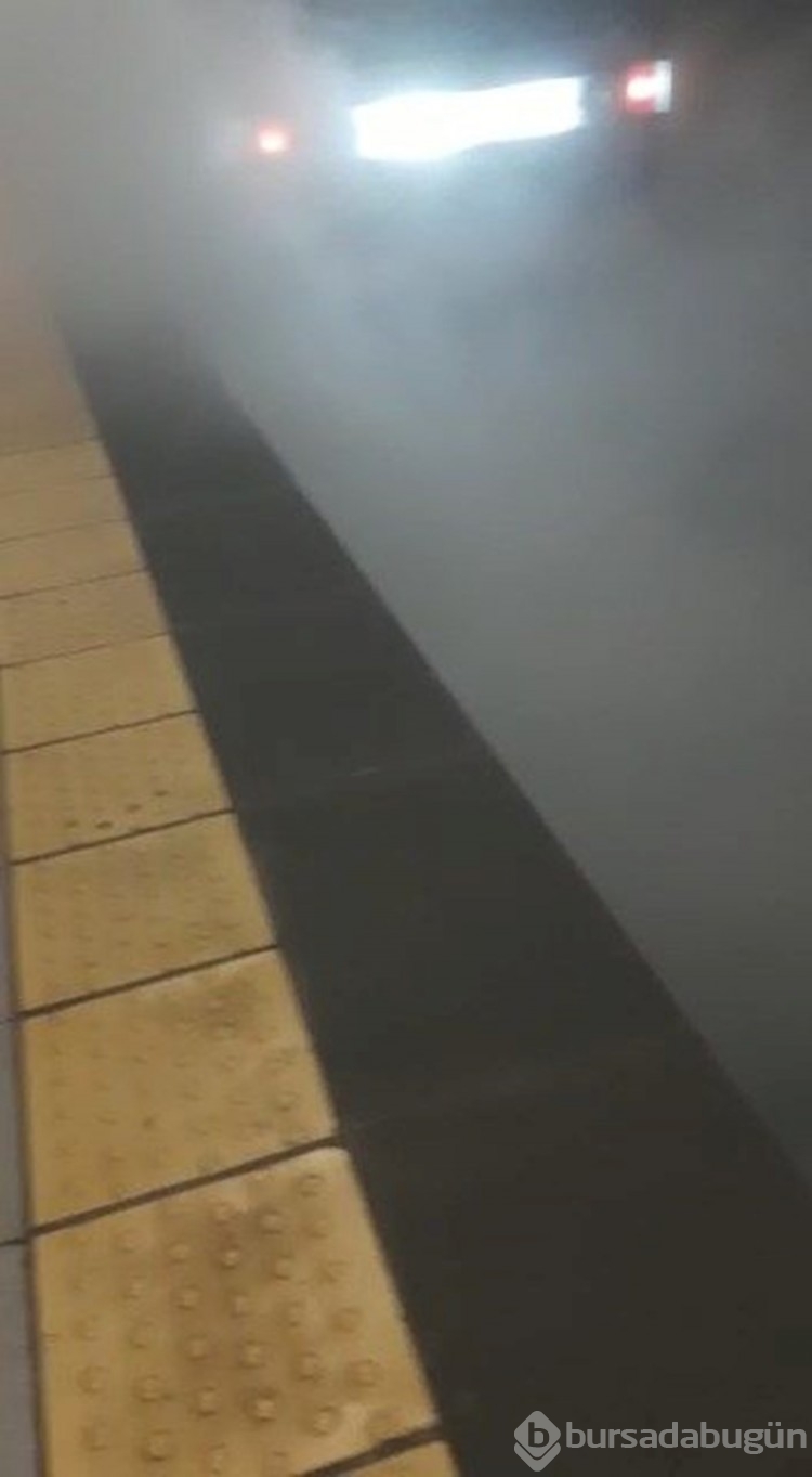Metroda acil durum anonsları yapıldı
