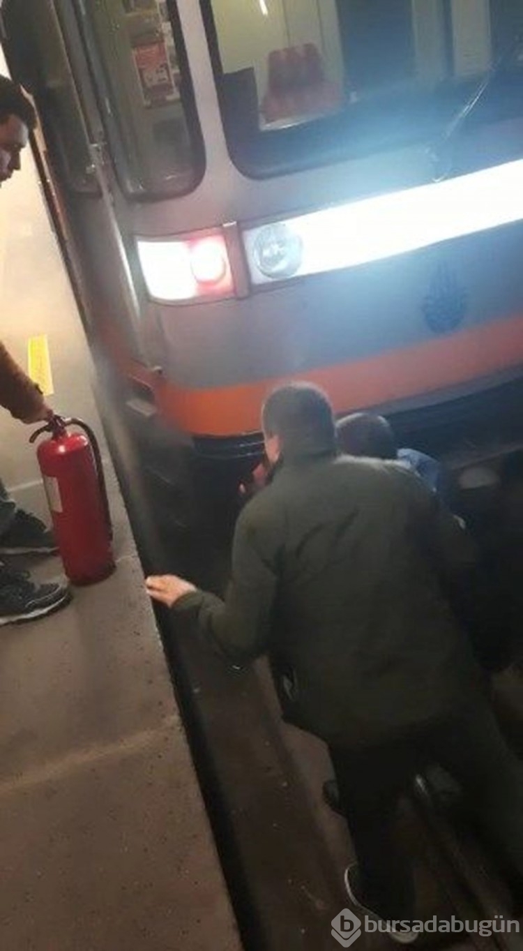 Metroda acil durum anonsları yapıldı
