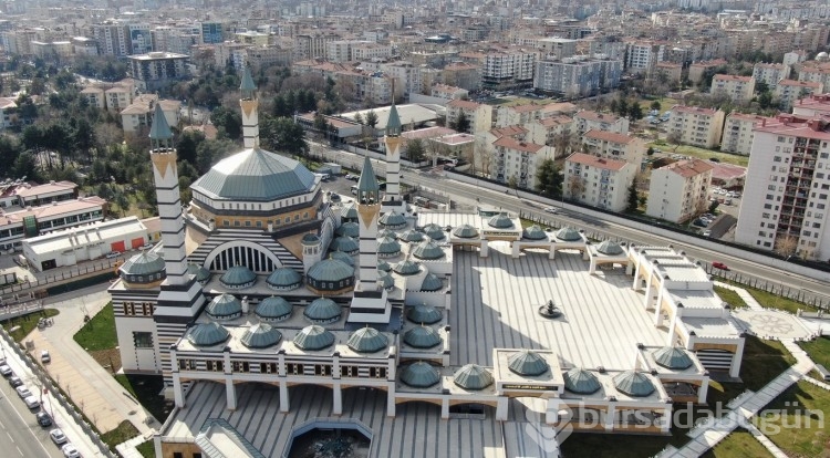 Diyarbakır'da Selahaddin Eyyubi Camisi, Cumhurbaşkanı Erdoğan&acute;ın katılımıyla ibadete açılıyor