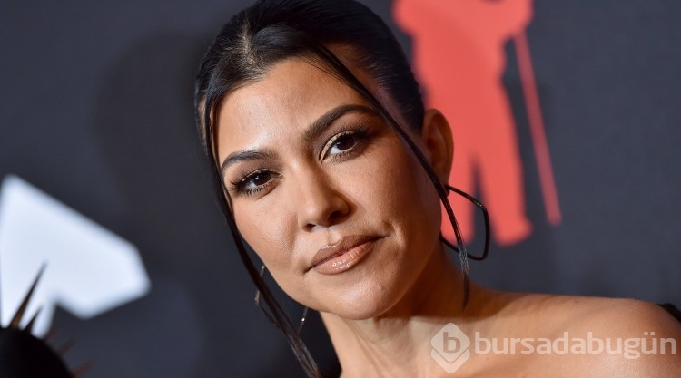 Kourtney Kardashian'ın tarzı yine beğenilmedi!