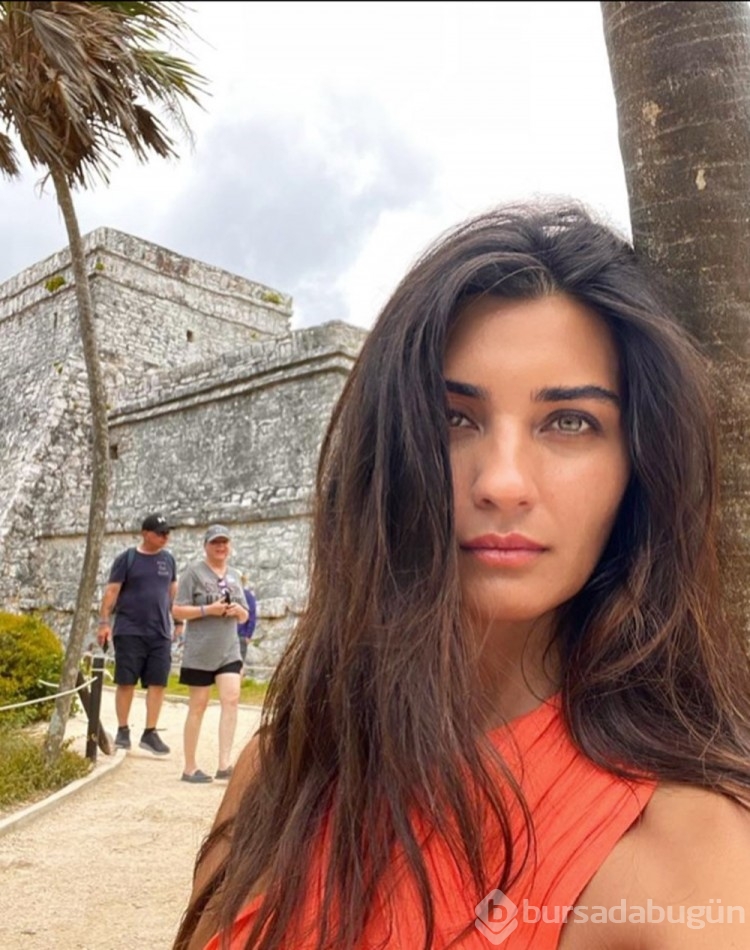 Tuba Büyüküstün'ün balmumu heykelini görenler gözlerine inanamadı!