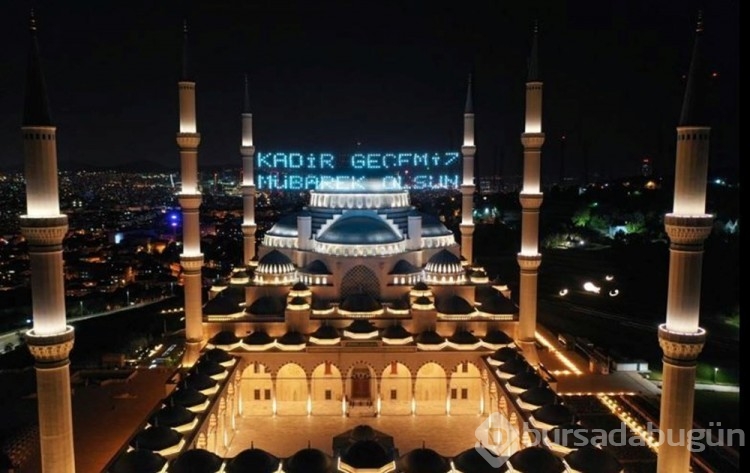 Kadir Gecesi ile ilgili mesajlar ve sözler 
