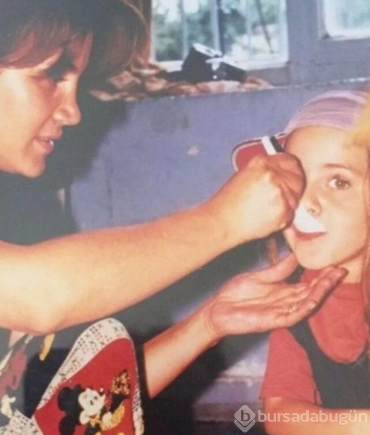 Bir dönemin çocuk yıldızı Ayşecik büyüdü! Son hali şok etti