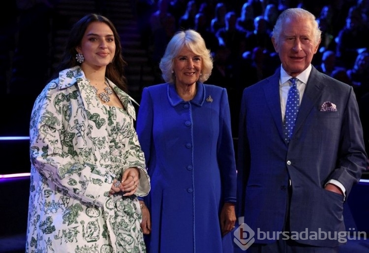 İngiltere Kralı 3. Charles ve eşi Camilla Eurovision sahnesinin açılışını yaptı