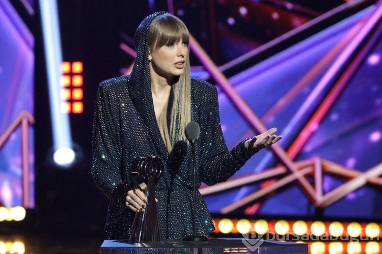 Ayrılık sonrası Taylor Swift'in arkadaşları eski sevgilisini takipten çıkıyor