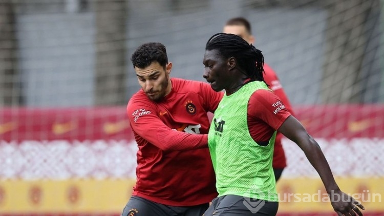 Gomis antrenmanda yer aldı