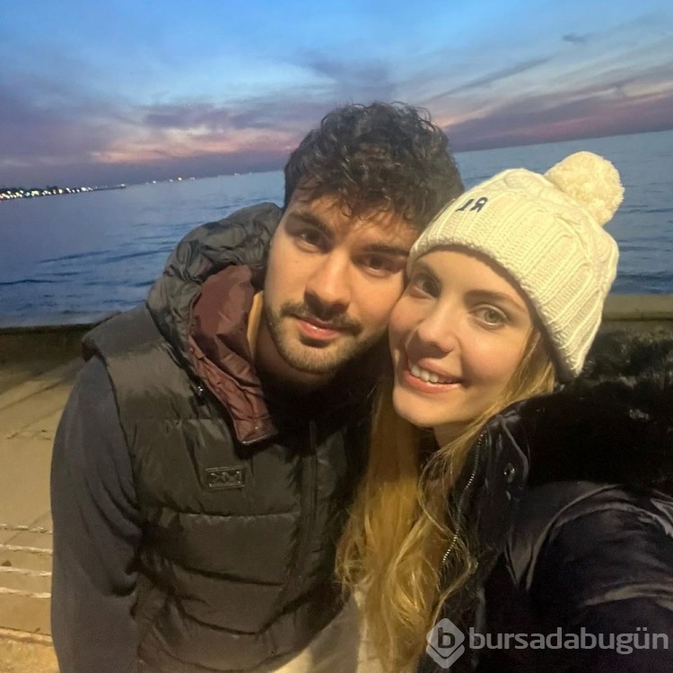 Eda Ece ile Buğrahan Tuncer nişanlandı