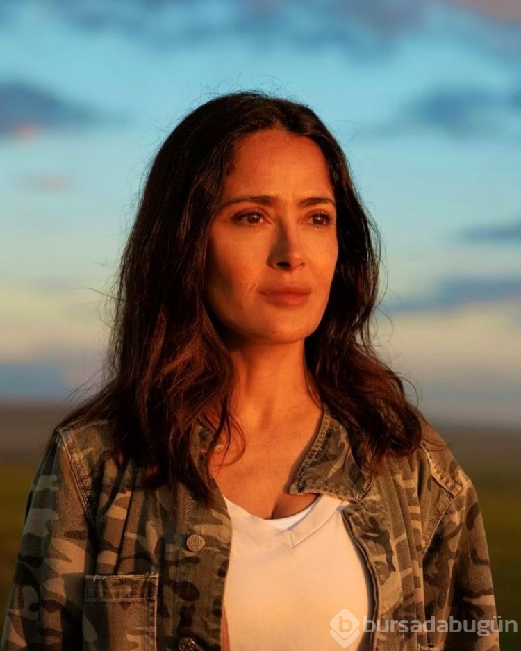Salma Hayek'ten rol arkadaşına ilginç doğum günü mesajı
