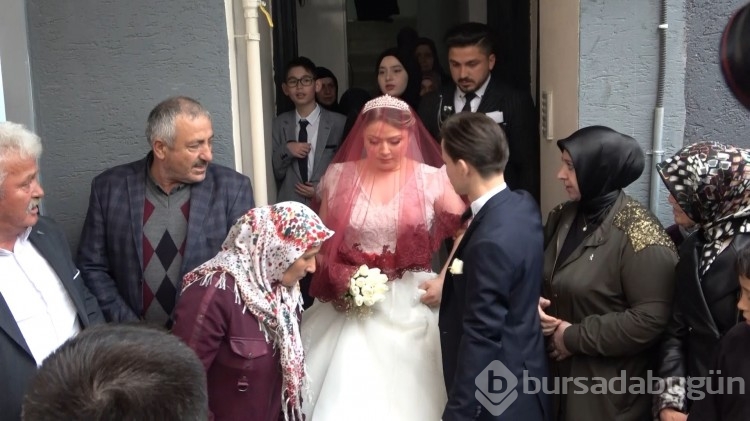 Yerli ve milli otomobil Togg düğün arabası oldu