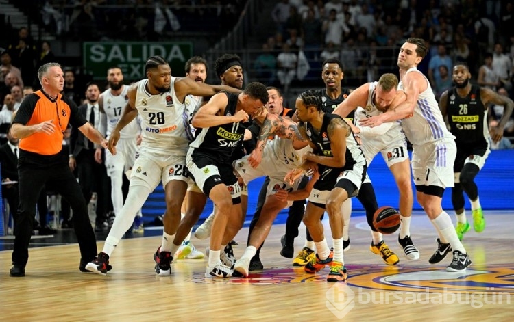 Real Madrid-Partizan maçında yumruk yumruğa kavga