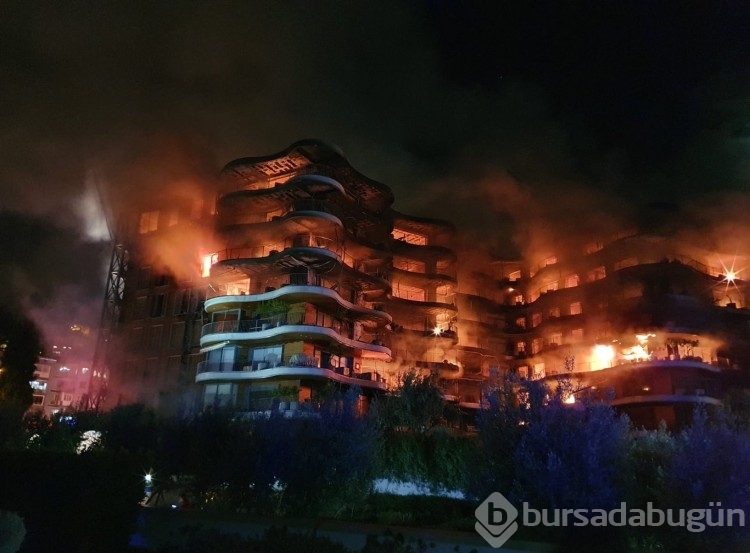 İzmir'de korkunç yangın!