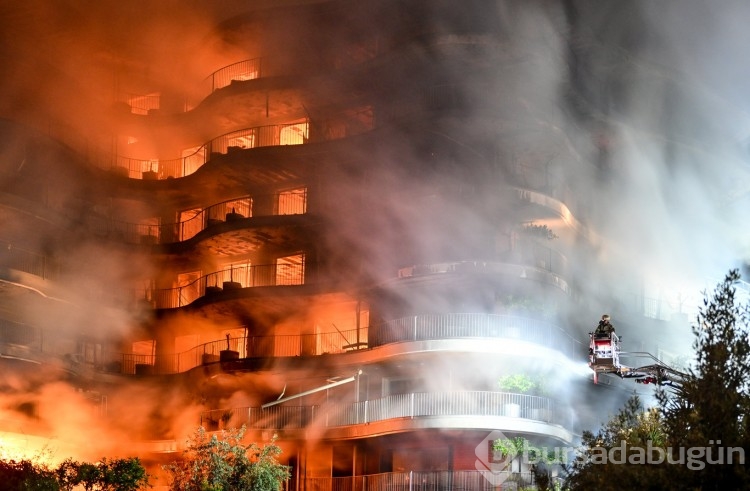 İzmir'de korkunç yangın!