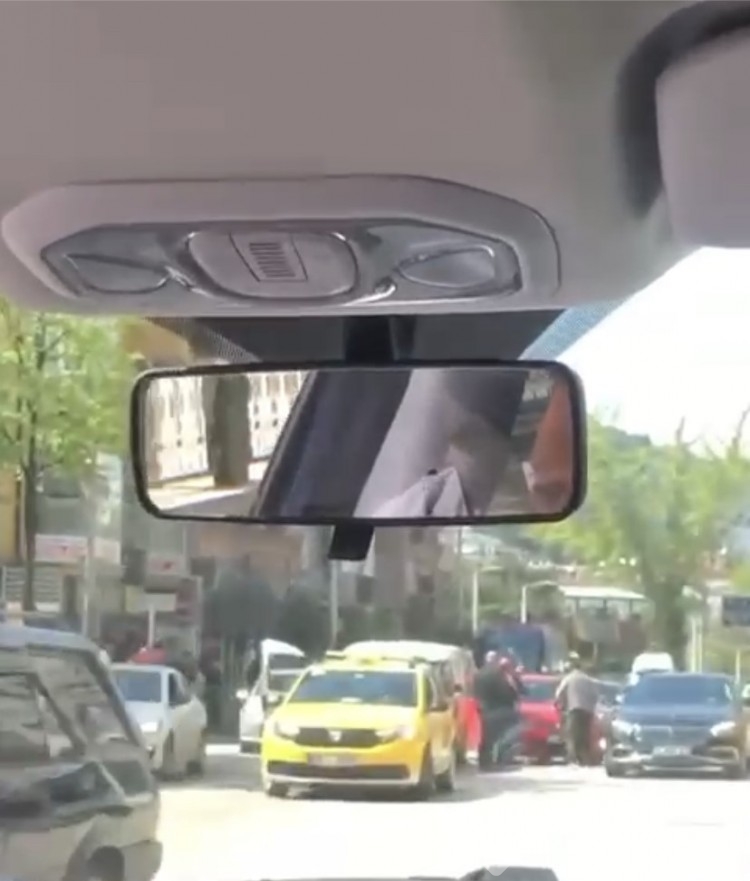 Bursa'da kavga ettiği sürücüyü ezmeye çalıştı