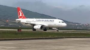 Kabin memuruna saldırı! Uçak acil iniş yaptı!
