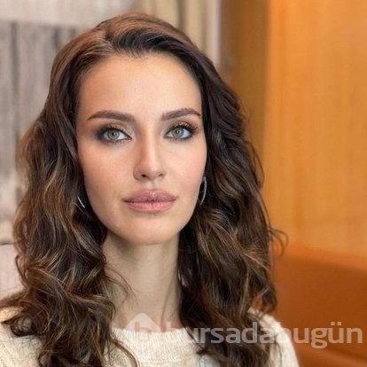 İrem Helvacıoğlu'na dünyaca ünlü Hintli şarkıcıdan teklif geldi!