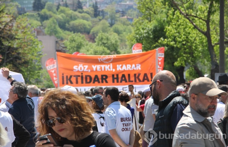 Bursa'da 1 Mayıs coşkuyla geçti