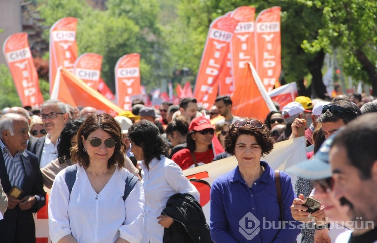 Bursa'da 1 Mayıs coşkuyla geçti