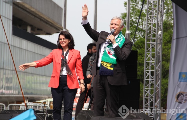 Akşener mitinginden kareler