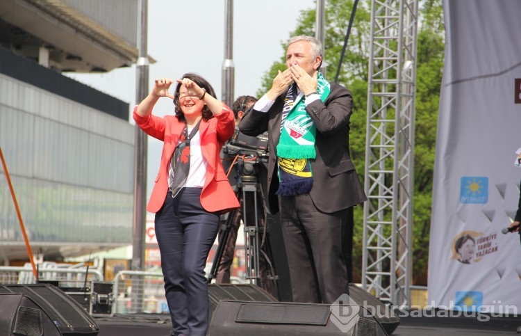 Akşener mitinginden kareler