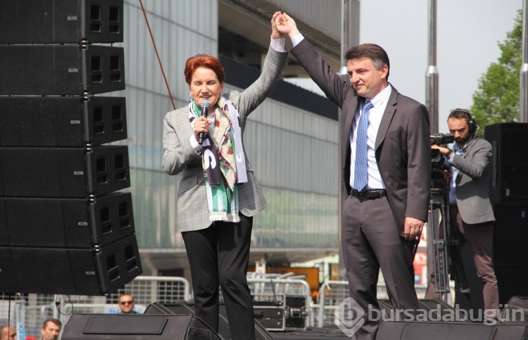 Akşener mitinginden kareler