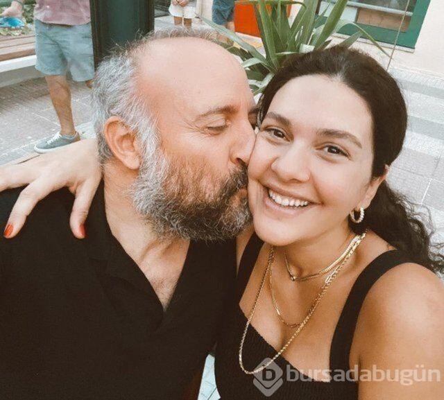 Londra'da yaşayan Bergüzar Korel ile Halit Ergenç oy kullandı!