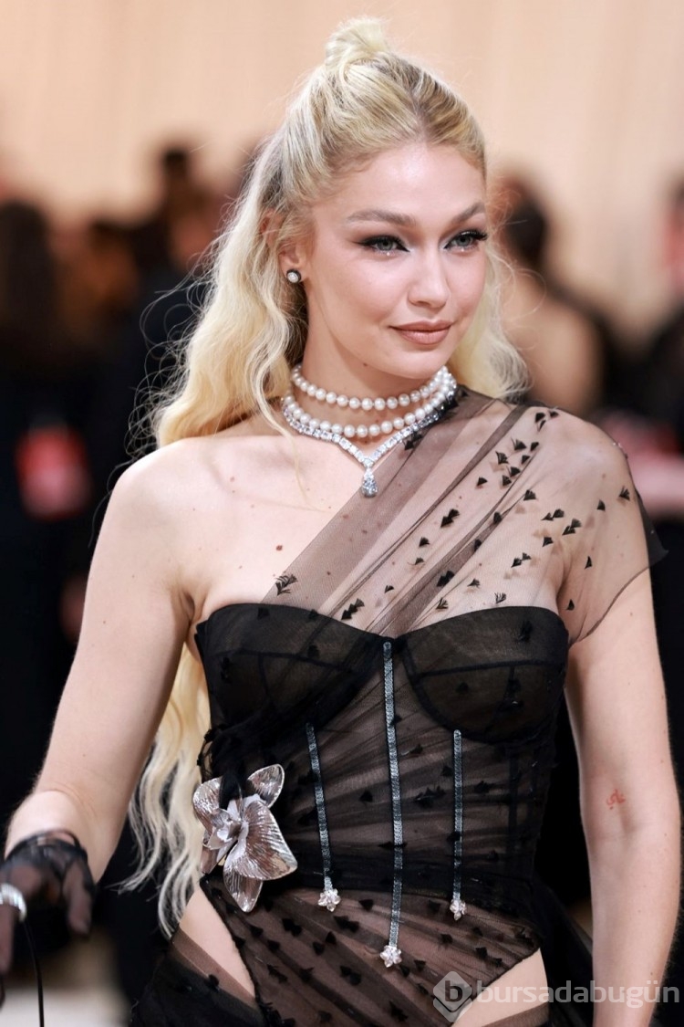 Met Gala'dan öne çıkan güzellik görünümleri
