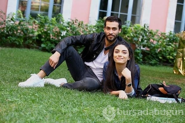 Hazar Ergüçlü ve Ekin Koç sevgili mi?