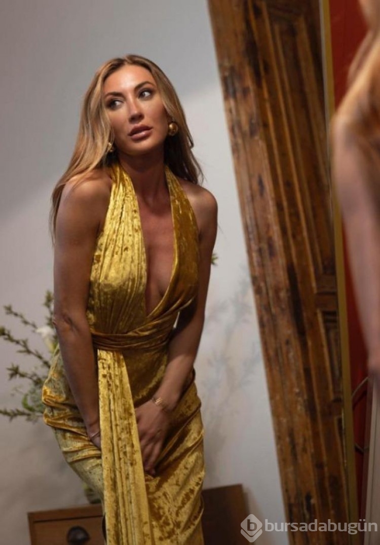 Survivor şampiyonu Merve Oflaz dekolteli pozuyla takipçilerini mest etti! 