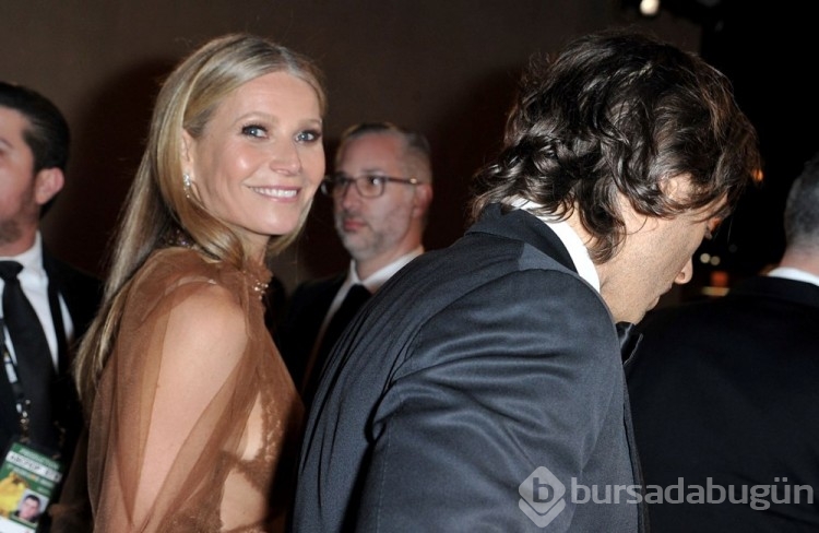 Gwyneth Paltrow eski sevgilileri Brad Pitt ve Ben Affleck'i kıyasladığı açıklamalarla gündeme geldi