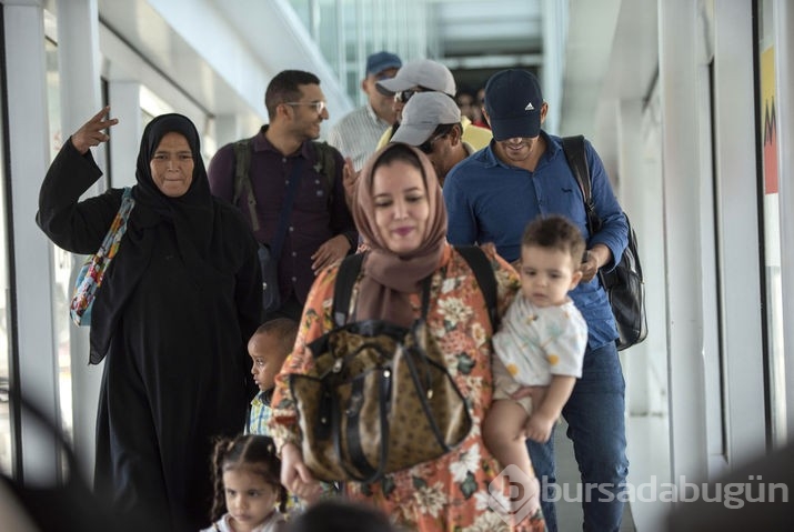 Sudan'dan tahliyeler sürüyor