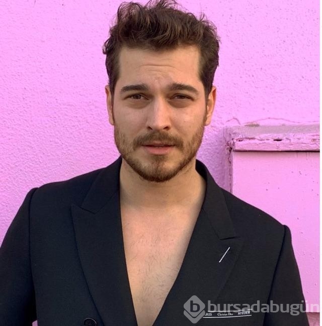 Çağatay Ulusoy'un yıllar önce oynadığı klip gündem oldu!