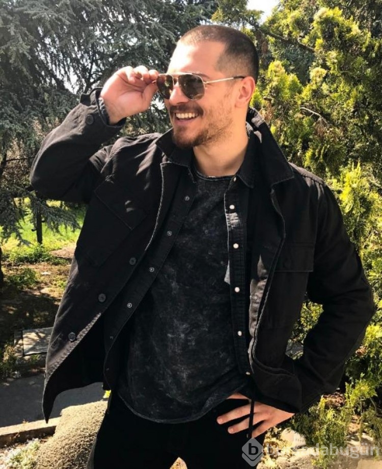 Çağatay Ulusoy'un yıllar önce oynadığı klip gündem oldu!