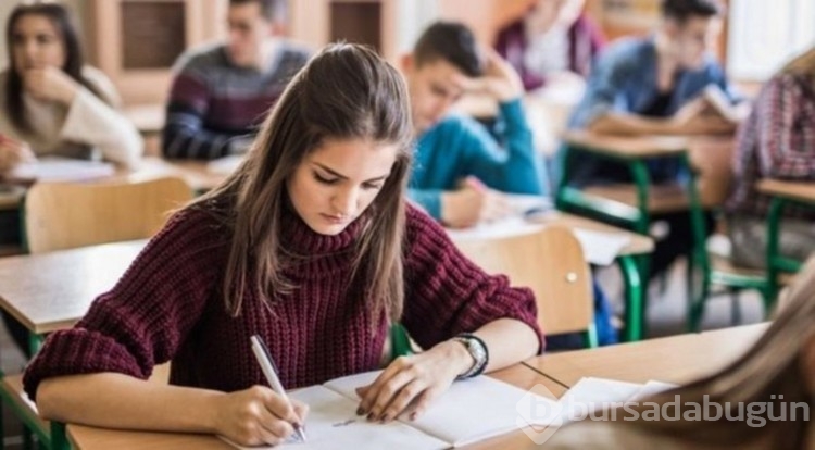 12. sınıflarda devamsızlık kalktı mı?