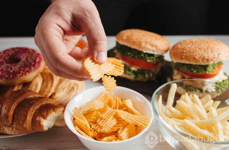 Fit ve sağlıklı vücudun düşmanı olan besinler