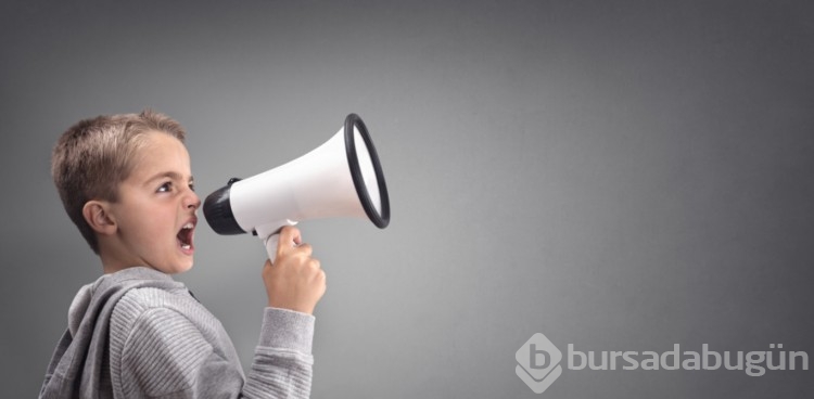 Yaşlandıkça neden sesimiz değişir? 