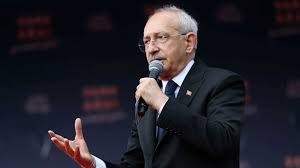 İstanbul'un nüfusu 5 yılda 2,5 milyon azalacak
