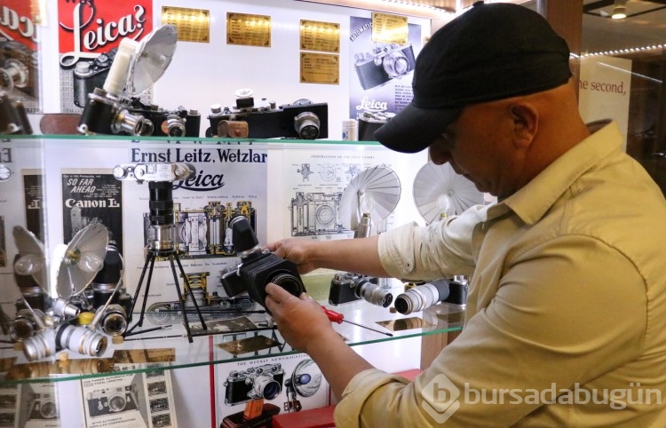 Fotoğraf Makinesi Müzesi'nde depremin hasarları onarılıyor