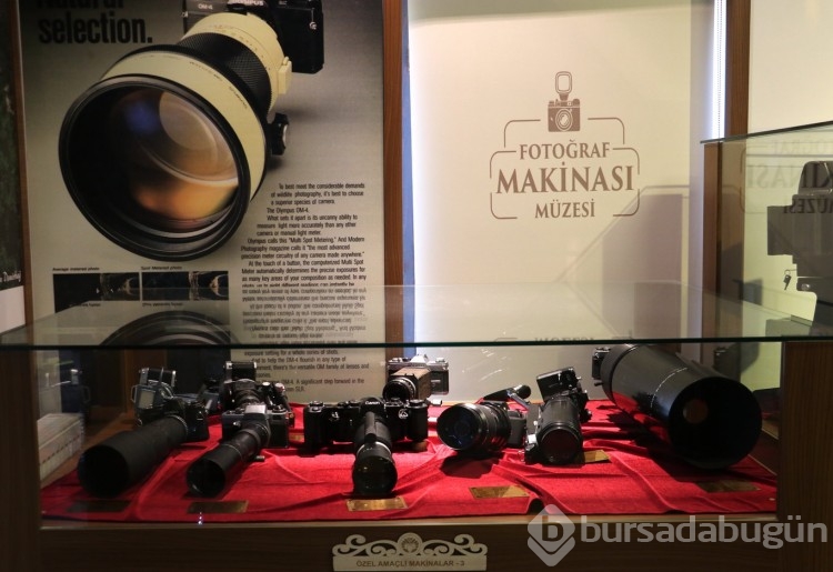 Fotoğraf Makinesi Müzesi'nde depremin hasarları onarılıyor