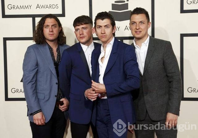 Arctic Monkeys konserinde Barış Manço çaldı