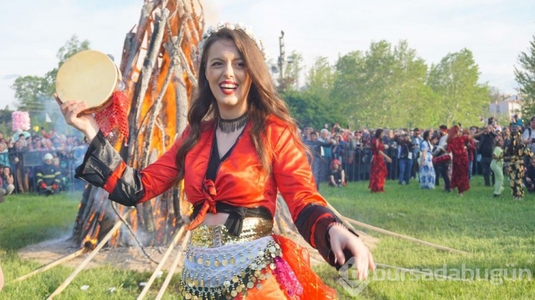 Edirne'de geleneksel Kakava ateşi yakıldı