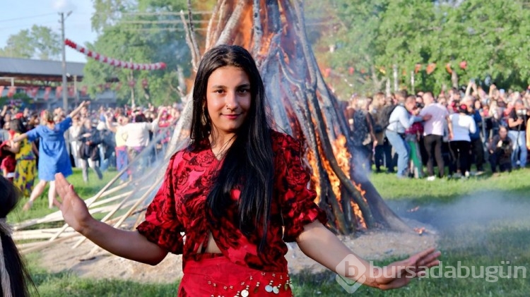 Edirne'de geleneksel Kakava ateşi yakıldı