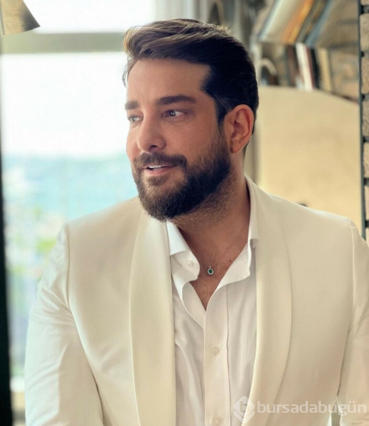 Enis Arıkan'ın kombini Ezgi Mola'nın düğününe damga vurdu!