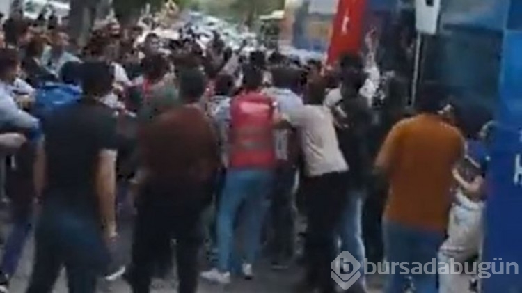 AK Partili ve CHP'li gruplar arasında kavga