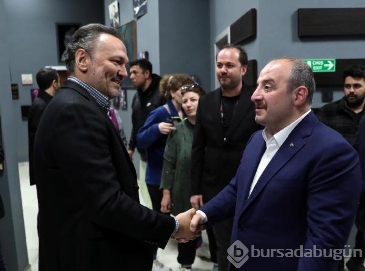 Bakan Varank Güldür Güldür ekibinin Bursa'daki gösterisini izledi! 
