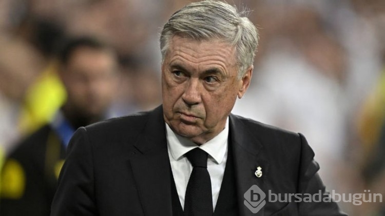 Ancelotti, Ferguson'u yakaladı!